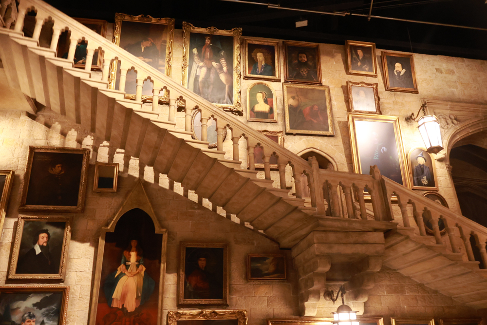 東京華納兄弟哈利波特影城全攻略｜東京波特影城門票、交通、設施場景、餐廳、法袍魔杖必買商品攻略