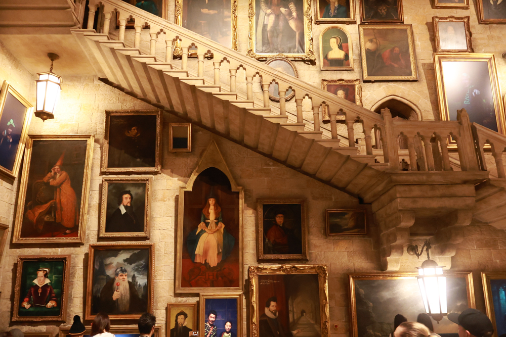 東京華納兄弟哈利波特影城全攻略｜東京波特影城門票、交通、設施場景、餐廳、法袍魔杖必買商品攻略