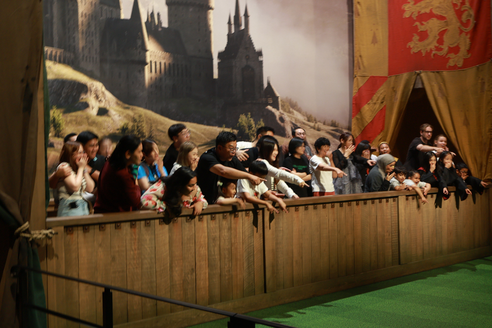 東京華納兄弟哈利波特影城全攻略｜東京波特影城門票、交通、設施場景、餐廳、法袍魔杖必買商品攻略