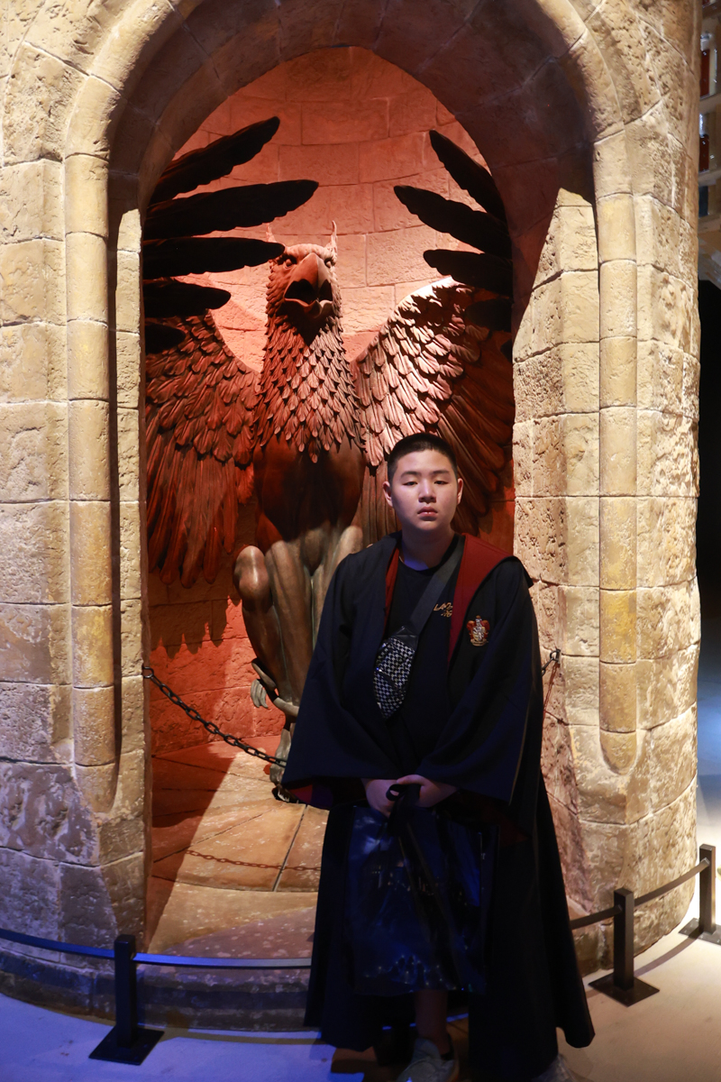 東京華納兄弟哈利波特影城全攻略｜東京波特影城門票、交通、設施場景、餐廳、法袍魔杖必買商品攻略