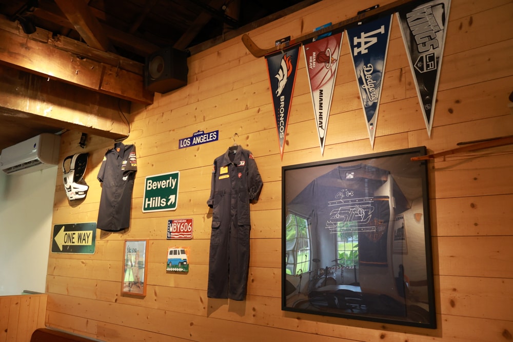 台北士林｜凱莉餐廳。陽明山美式餐廳、寵物友善餐廳、綠意大草皮、陽明山美軍宿舍餐廳、老媽炸雞超正點！！