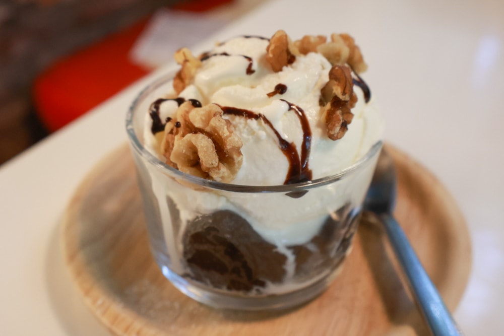 台北士林｜凱莉餐廳。陽明山美式餐廳、寵物友善餐廳、綠意大草皮、陽明山美軍宿舍餐廳、老媽炸雞超正點！！