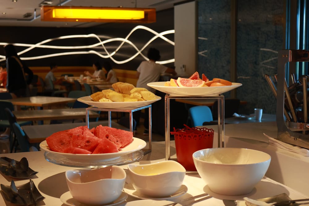 台北北投雅樂軒酒店 Aloft Taipei Beitou｜寵物友善主題房型、聚聚樂Nook 餐廳、W XYZ Bar酒吧、台北寵物友善旅宿