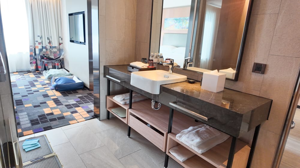 台北北投雅樂軒酒店 Aloft Taipei Beitou｜寵物友善主題房型、聚聚樂Nook 餐廳、W XYZ Bar酒吧、台北寵物友善旅宿