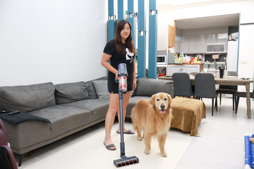 東元綠光顯塵吸塵器 XJ2501CB。光學顯塵科技、毛髮灰塵無所遁形、寵物家庭打掃神器、清潔地板超easy!! - 第1張圖 東元綠光顯塵吸塵器 XJ2501CB。光學顯塵科技、毛髮灰塵無所遁形、寵物家庭打掃神器、清潔地板超easy!!