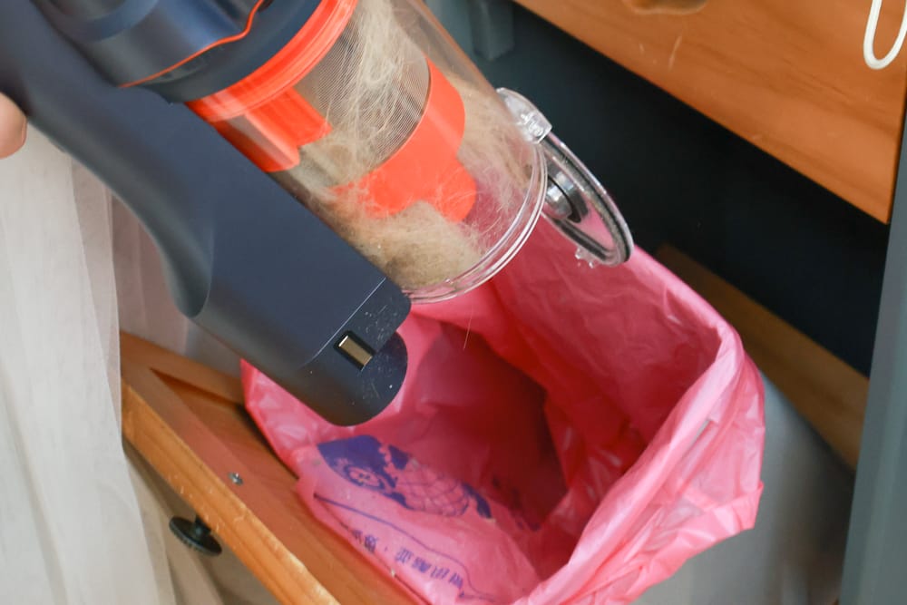 東元綠光顯塵吸塵器 XJ2501CB。光學顯塵科技、毛髮灰塵無所遁形、寵物家庭打掃神器、清潔地板超easy!! - 第31張圖 東元綠光顯塵吸塵器 XJ2501CB。光學顯塵科技、毛髮灰塵無所遁形、寵物家庭打掃神器、清潔地板超easy!!