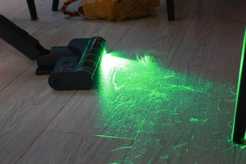 東元綠光顯塵吸塵器 XJ2501CB。光學顯塵科技、毛髮灰塵無所遁形、寵物家庭打掃神器、清潔地板超easy!! - 第12張圖 東元綠光顯塵吸塵器 XJ2501CB。光學顯塵科技、毛髮灰塵無所遁形、寵物家庭打掃神器、清潔地板超easy!!