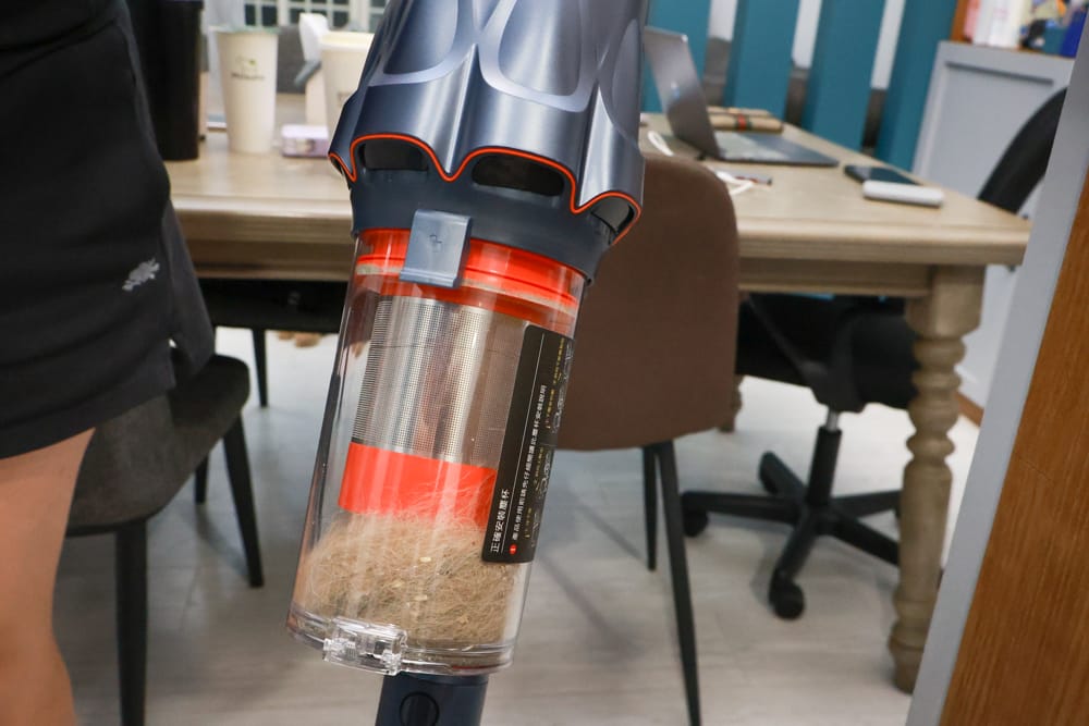 東元綠光顯塵吸塵器 XJ2501CB。光學顯塵科技、毛髮灰塵無所遁形、寵物家庭打掃神器、清潔地板超easy!! - 第30張圖 東元綠光顯塵吸塵器 XJ2501CB。光學顯塵科技、毛髮灰塵無所遁形、寵物家庭打掃神器、清潔地板超easy!!