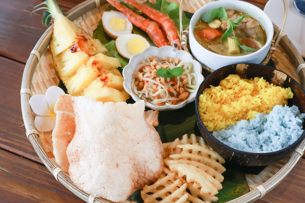 花蓮美食|山下陳涼。精緻泰式料理、峇里島風海景餐廳、庭院用餐區可以攜帶寵物、東南亞特色料理 - 第17張圖 花蓮美食|山下陳涼。精緻泰式料理、峇里島風海景餐廳、庭院用餐區可以攜帶寵物、東南亞特色料理