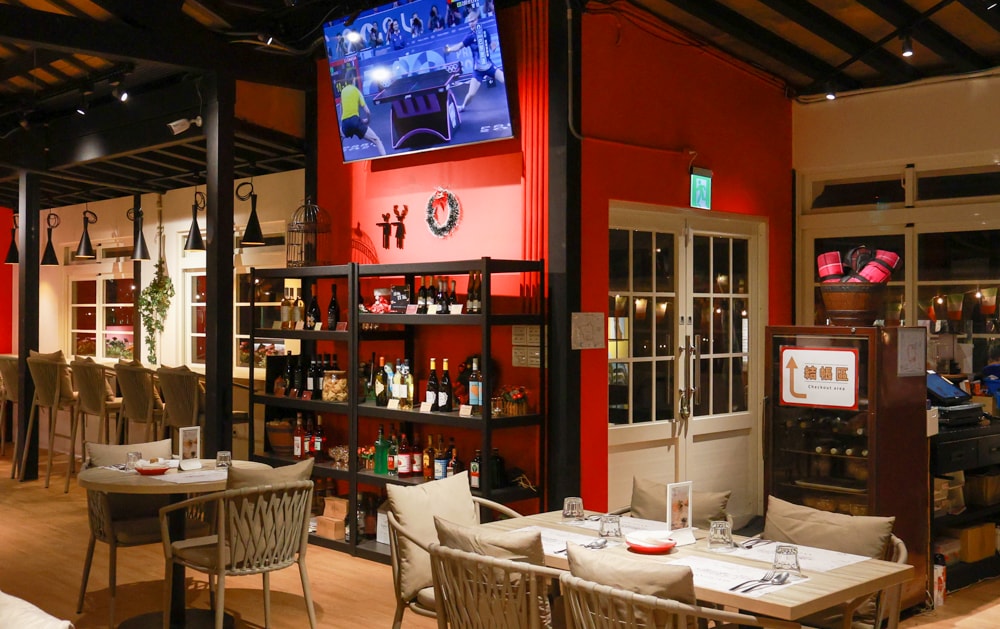 台北士林美食｜阿緹卡Pizza專賣店Antica58。陽明山美軍宿舍餐廳、寵物友善餐廳、草山小鎮、羅馬方形披薩