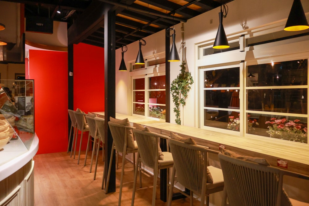 台北士林美食｜阿緹卡Pizza專賣店Antica58。陽明山美軍宿舍餐廳、寵物友善餐廳、草山小鎮、羅馬方形披薩