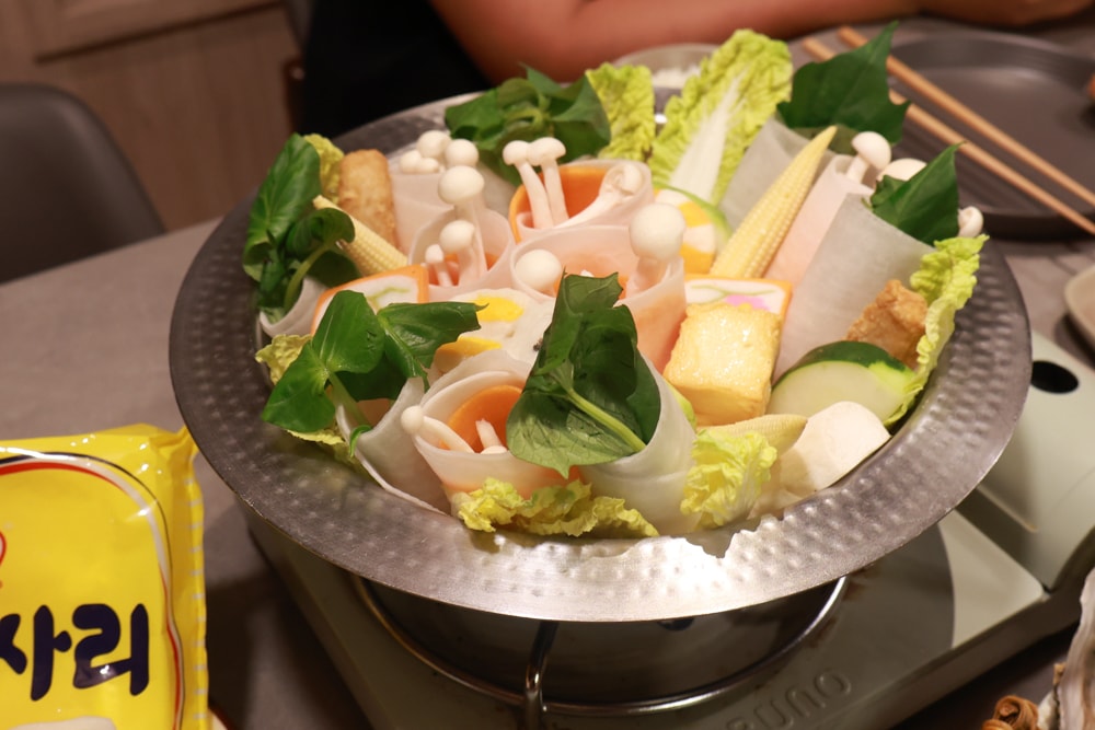 南投魚池｜3JD Home二館。日月潭絕美民宿森林villa、露營車、寵物友善民宿、一泊三食、露天風呂