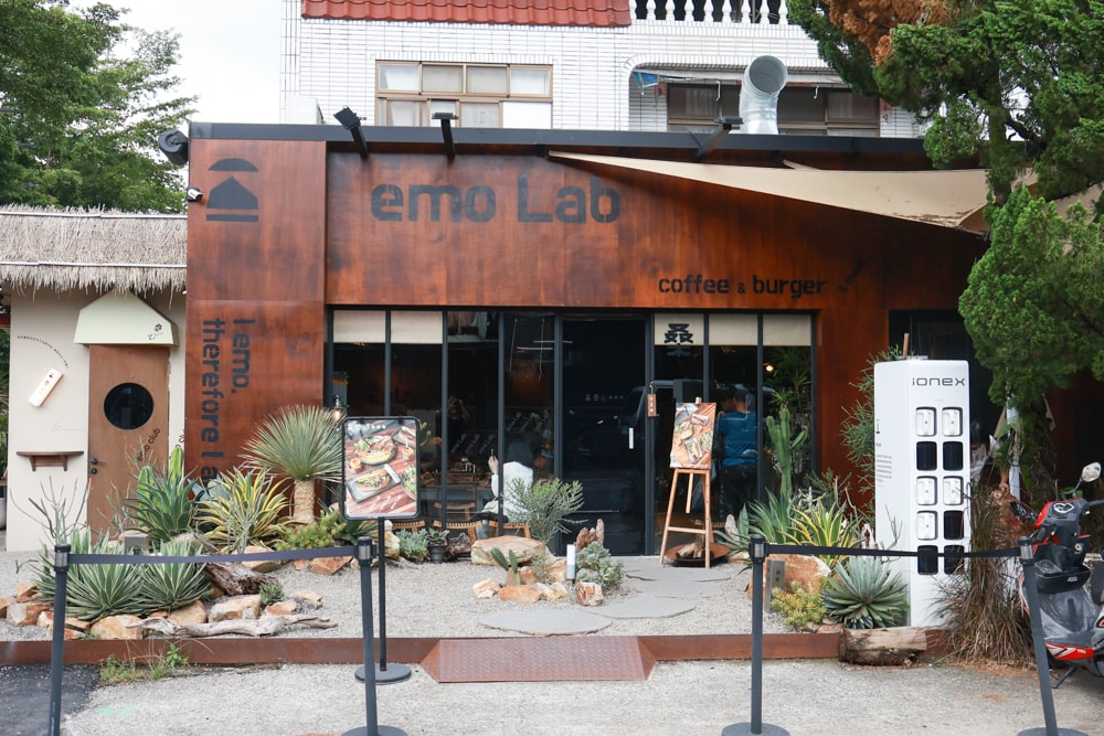 南投埔里｜桑心實驗室 emoLab。桑心合作社、山上山下集團、野奢露營風咖啡廳、寵物友善餐廳、南投桃米生態村