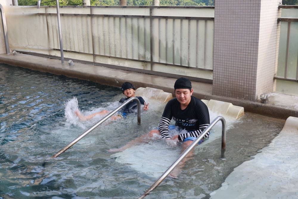 台中日光溫泉會館｜台中親子溫泉飯店首選。兒童遊戲室、溫水游泳池、SPA大眾溫泉池、露天風呂、親子客房