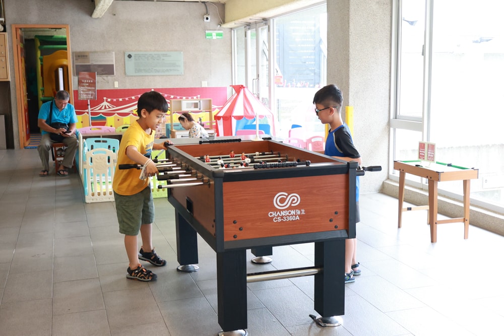 台中日光溫泉會館｜台中親子溫泉飯店首選。兒童遊戲室、溫水游泳池、SPA大眾溫泉池、露天風呂、親子客房