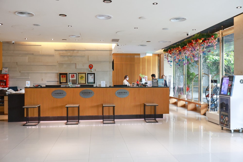 台中日光溫泉會館｜台中親子溫泉飯店首選。兒童遊戲室、溫水游泳池、SPA大眾溫泉池、露天風呂、親子客房