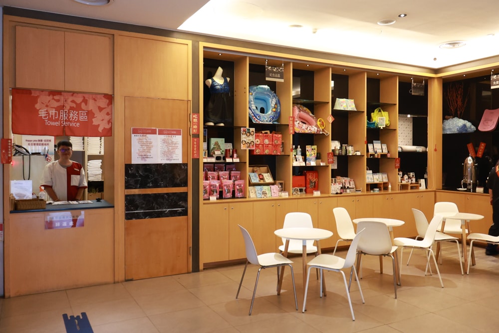 台中日光溫泉會館｜台中親子溫泉飯店首選。兒童遊戲室、溫水游泳池、SPA大眾溫泉池、露天風呂、親子客房