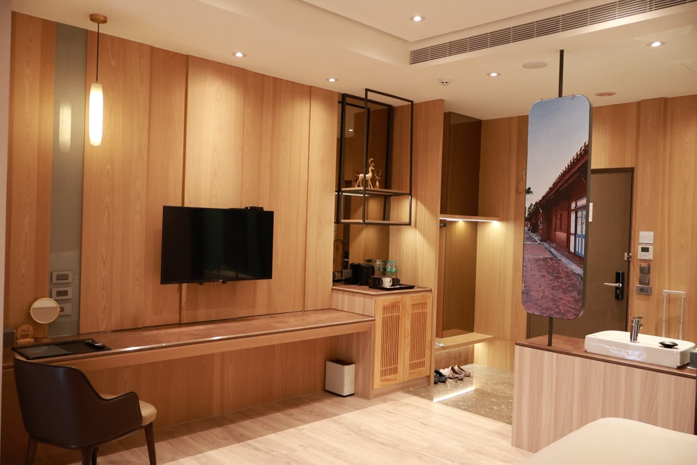 彰化鹿港澄悦酒店 Euphoria Hotel。鹿港最高景觀酒店。走路直達鹿港老街、鹿港小吃早餐吃到飽！