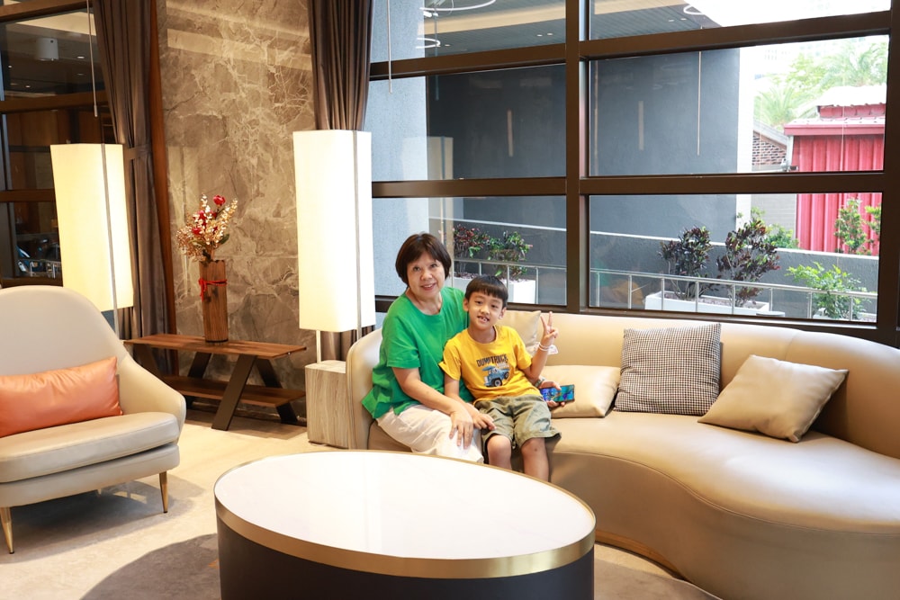 彰化鹿港澄悦酒店 Euphoria Hotel。鹿港最高景觀酒店。走路直達鹿港老街、鹿港小吃早餐吃到飽！