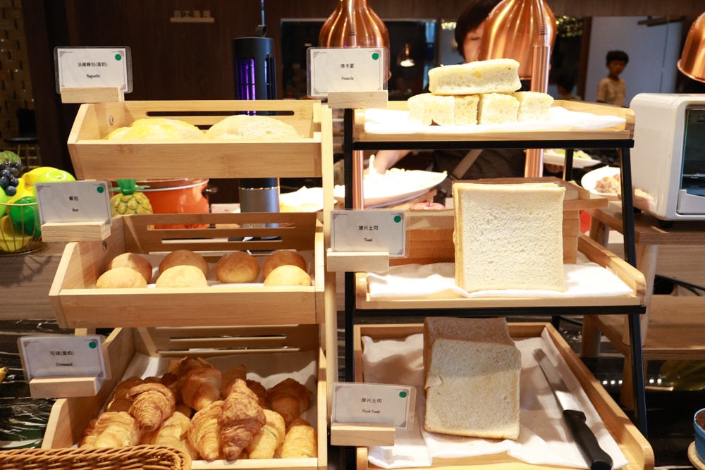 彰化鹿港澄悦酒店 Euphoria Hotel。鹿港最高景觀酒店。走路直達鹿港老街、鹿港小吃早餐吃到飽！