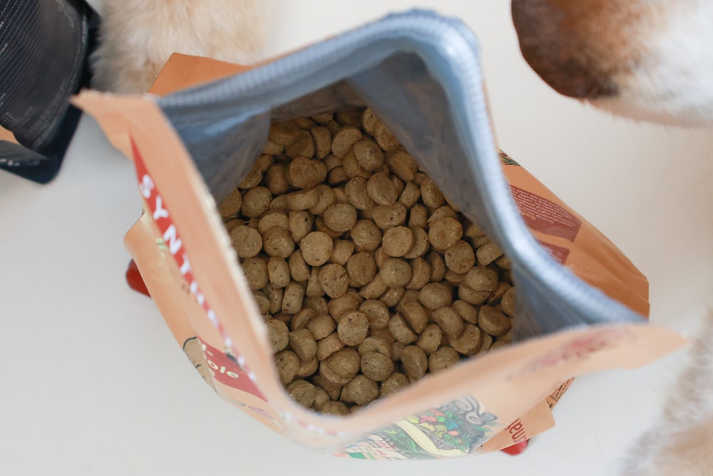 加拿大Carna4卡娜芙狗糧|顛覆想像的天然低溫烘培飼料、沒有你看不懂的成分、替代生食凍乾首選、狗飼料、犬糧 - 第12張圖 加拿大Carna4卡娜芙狗糧|顛覆想像的天然低溫烘培飼料、沒有你看不懂的成分、替代生食凍乾首選、狗飼料、犬糧