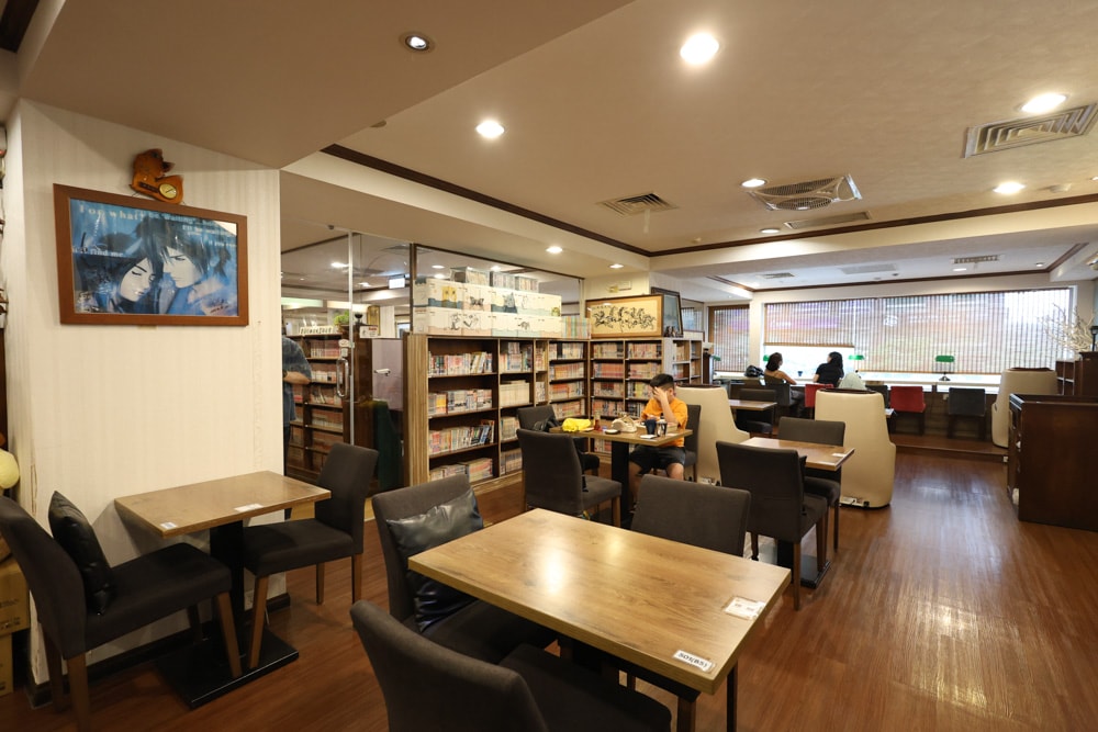 台北古亭|漫畫雜誌愛心空間 e書漫。寵物友善、24H、供餐飲、冷氣安靜包廂、飲料喝到飽 - 第14張圖 台北古亭|漫畫雜誌愛心空間 e書漫。寵物友善、24H、供餐飲、冷氣安靜包廂、飲料喝到飽