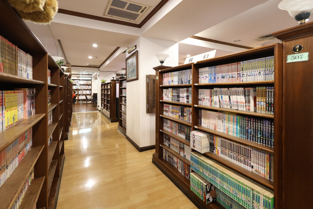 台北古亭|漫畫雜誌愛心空間 e書漫。寵物友善、24H、供餐飲、冷氣安靜包廂、飲料喝到飽 - 第18張圖 台北古亭|漫畫雜誌愛心空間 e書漫。寵物友善、24H、供餐飲、冷氣安靜包廂、飲料喝到飽