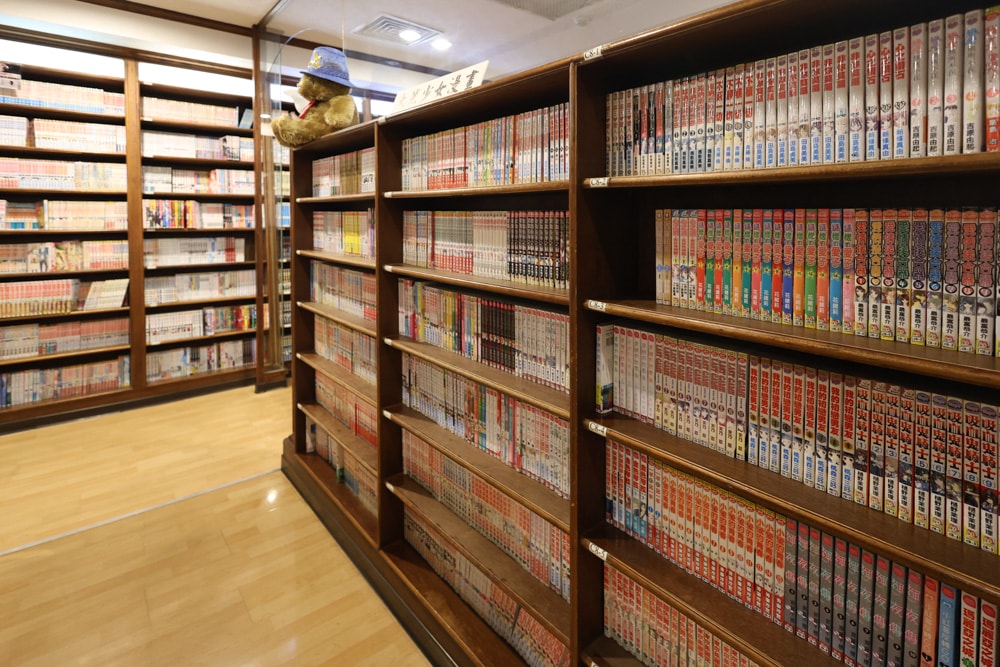 台北古亭|漫畫雜誌愛心空間 e書漫。寵物友善、24H、供餐飲、冷氣安靜包廂、飲料喝到飽 - 第10張圖 台北古亭|漫畫雜誌愛心空間 e書漫。寵物友善、24H、供餐飲、冷氣安靜包廂、飲料喝到飽