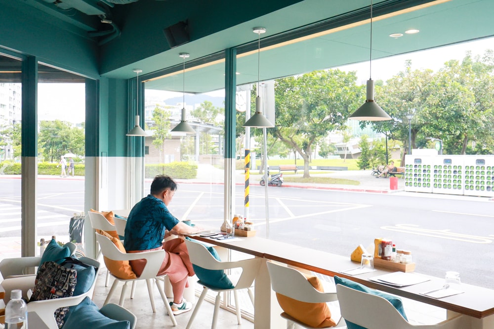 台北信義區美食｜生活域所A Living Labb。老屋複合式咖啡廳、澳式早午餐、寵物友善餐廳