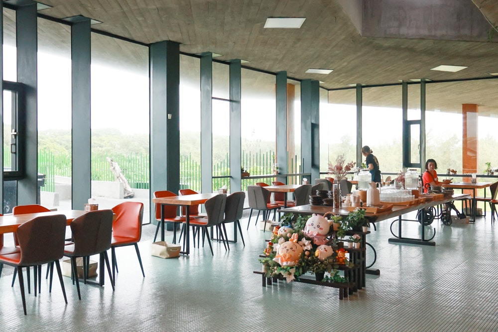 宜蘭壯圍美食｜芒草café 。芒草咖啡、寵物友善餐廳、網美咖啡廳、壯圍沙丘旅遊服務園區