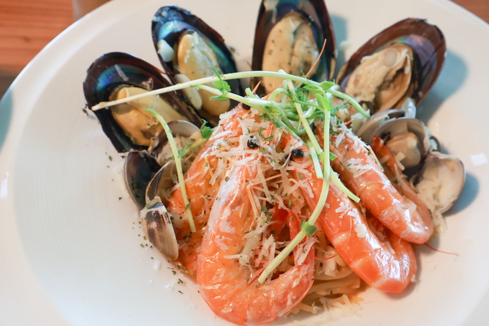 宜蘭壯圍美食｜芒草café 。芒草咖啡、寵物友善餐廳、網美咖啡廳、壯圍沙丘旅遊服務園區