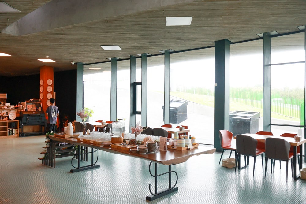 宜蘭壯圍美食｜芒草café 。芒草咖啡、寵物友善餐廳、網美咖啡廳、壯圍沙丘旅遊服務園區