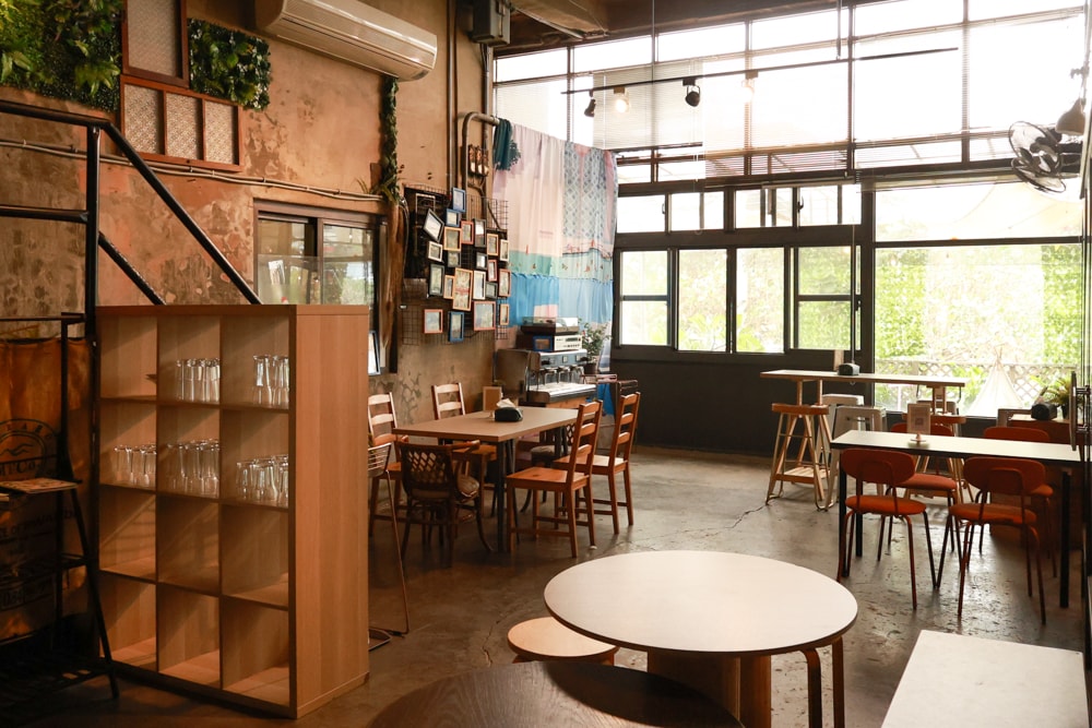 桃園大園美食|季風沙丘 – 老。樣子三店 。寵物友善餐廳、老宅工業風咖啡廳、草漯沙丘地質公園旁 - 第16張圖 桃園大園美食|季風沙丘 – 老。樣子三店 。寵物友善餐廳、老宅工業風咖啡廳、草漯沙丘地質公園旁