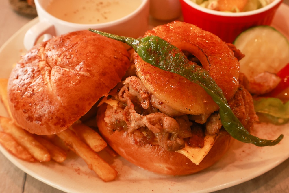 桃園大園美食|季風沙丘 – 老。樣子三店 。寵物友善餐廳、老宅工業風咖啡廳、草漯沙丘地質公園旁 - 第24張圖 桃園大園美食|季風沙丘 – 老。樣子三店 。寵物友善餐廳、老宅工業風咖啡廳、草漯沙丘地質公園旁