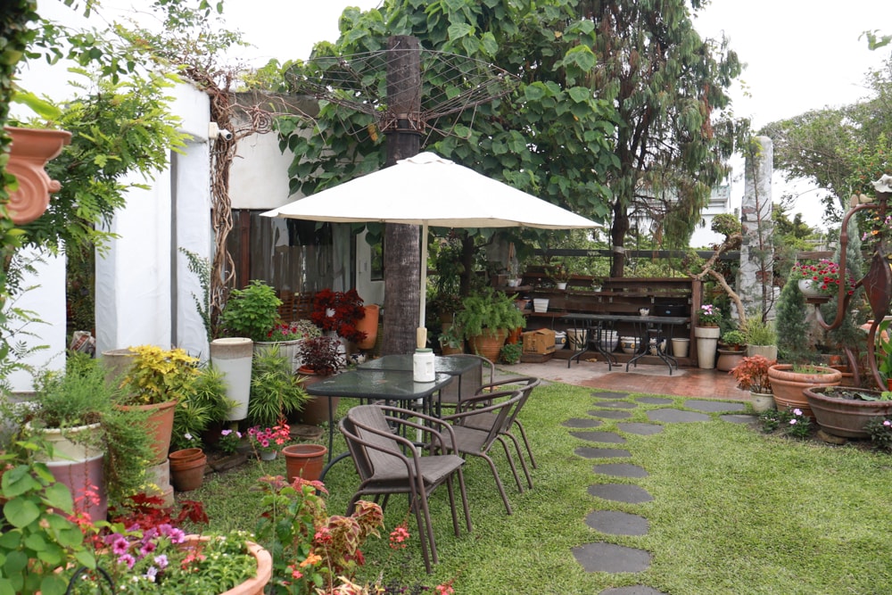 彰化田尾｜綠海咖啡館。寵物友善餐廳、彰化田尾景觀餐廳、花園餐廳、下午茶、異國美食、秘境咖啡廳