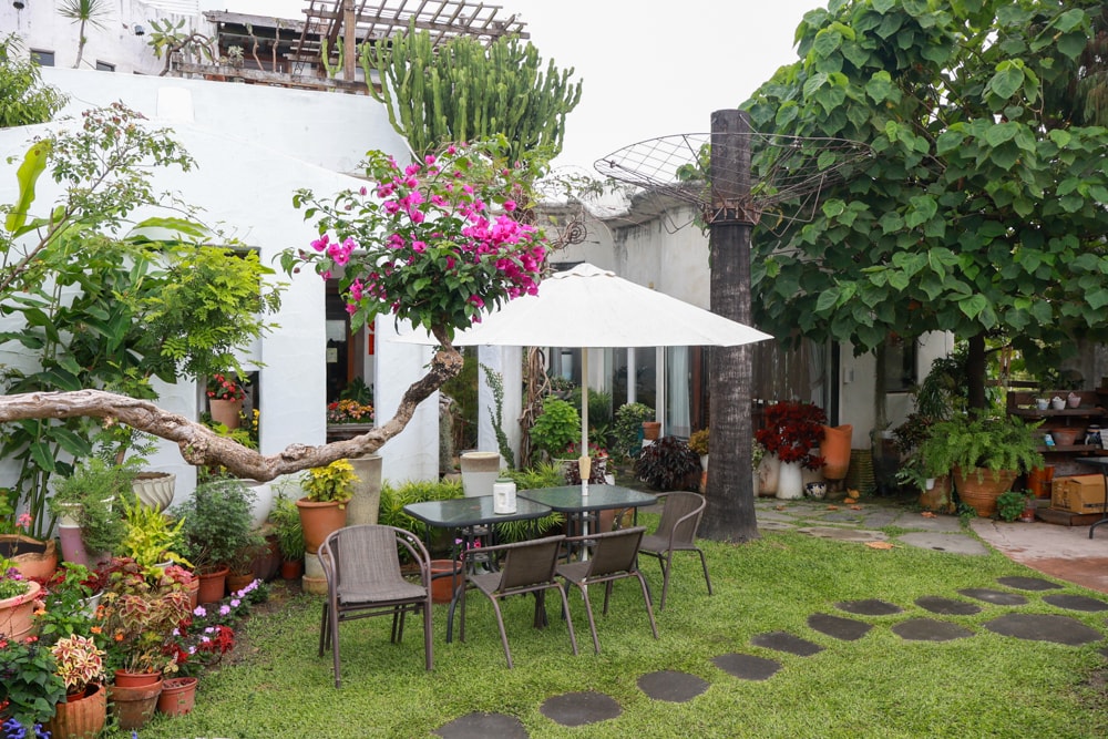 彰化田尾｜綠海咖啡館。寵物友善餐廳、彰化田尾景觀餐廳、花園餐廳、下午茶、異國美食、秘境咖啡廳