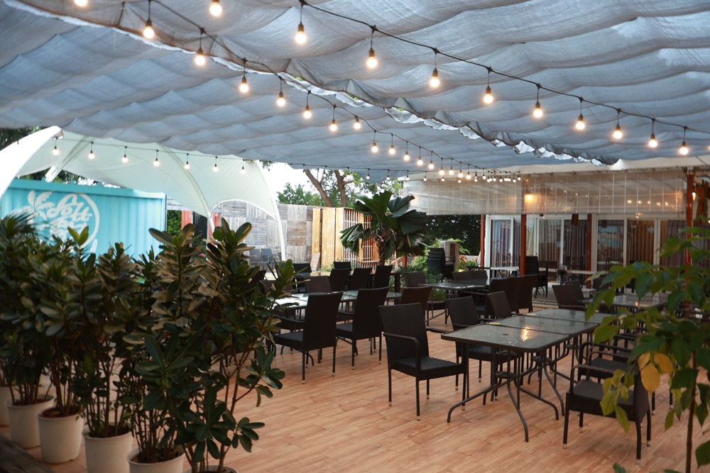 彰化北斗｜哈比雪兒景觀餐廳。寵物友善餐廳、親子餐廳、露營風、親子溜滑梯、小火車、大草皮