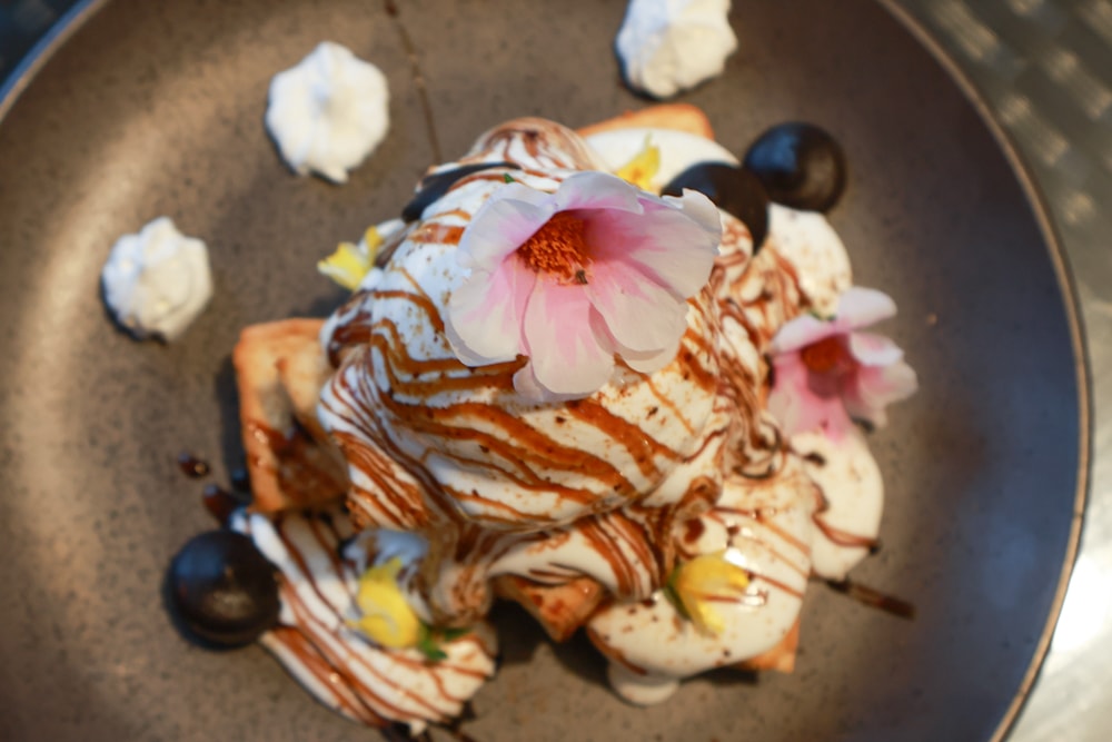 彰化北斗｜哈比雪兒景觀餐廳。寵物友善餐廳、親子餐廳、露營風、親子溜滑梯、小火車、大草皮