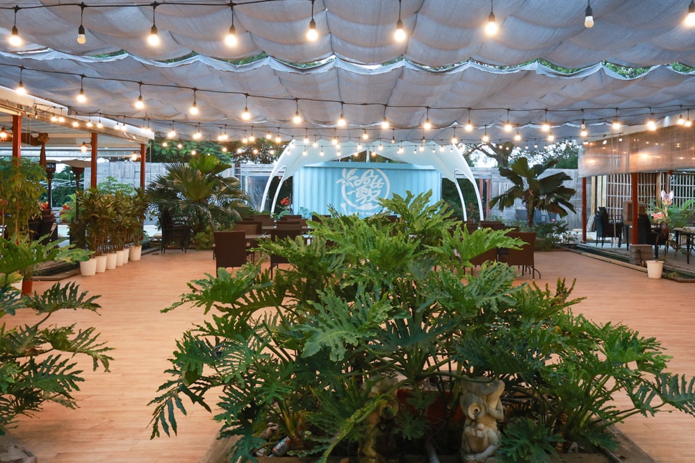 彰化北斗｜哈比雪兒景觀餐廳。寵物友善餐廳、親子餐廳、露營風、親子溜滑梯、小火車、大草皮