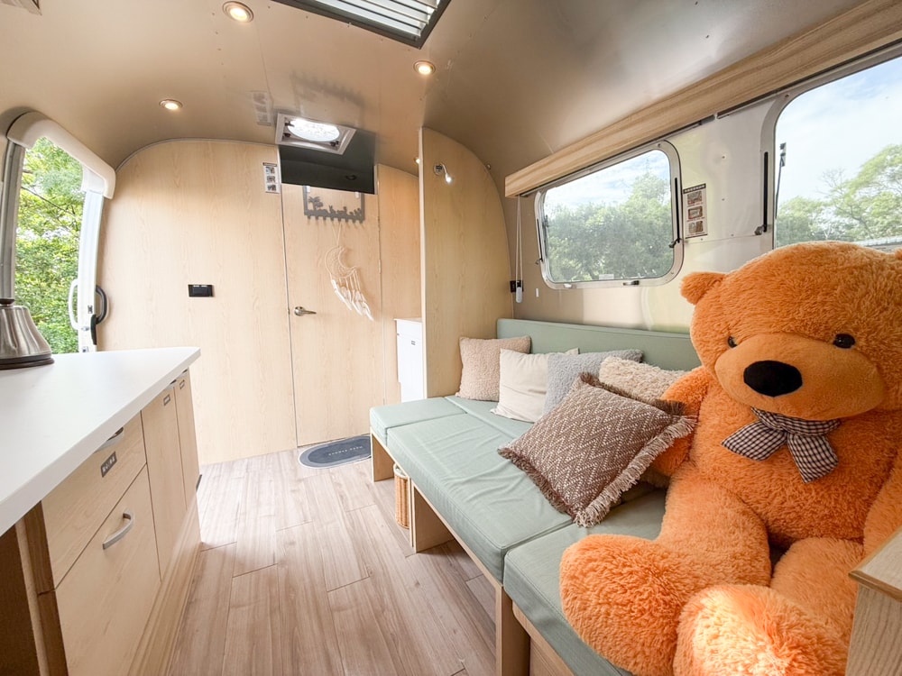 森渼原ALIVE Glamping Base｜台中豪華露營、寵物友善奢華露營、露營車、懶人露營、免裝備免搭帳、一泊三食