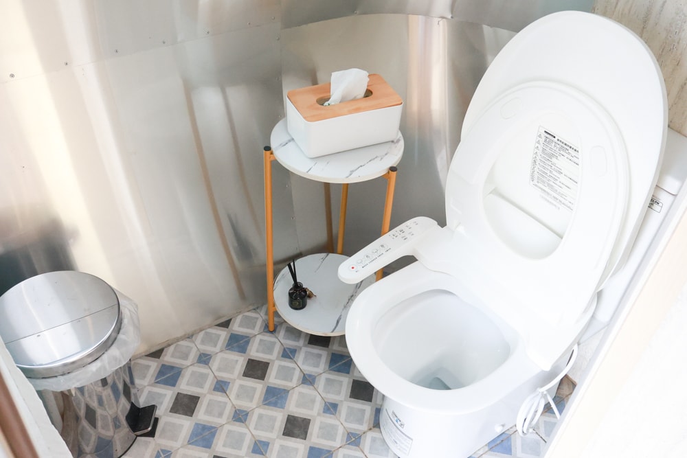 森渼原ALIVE Glamping Base｜台中豪華露營、寵物友善奢華露營、露營車、懶人露營、免裝備免搭帳、一泊三食