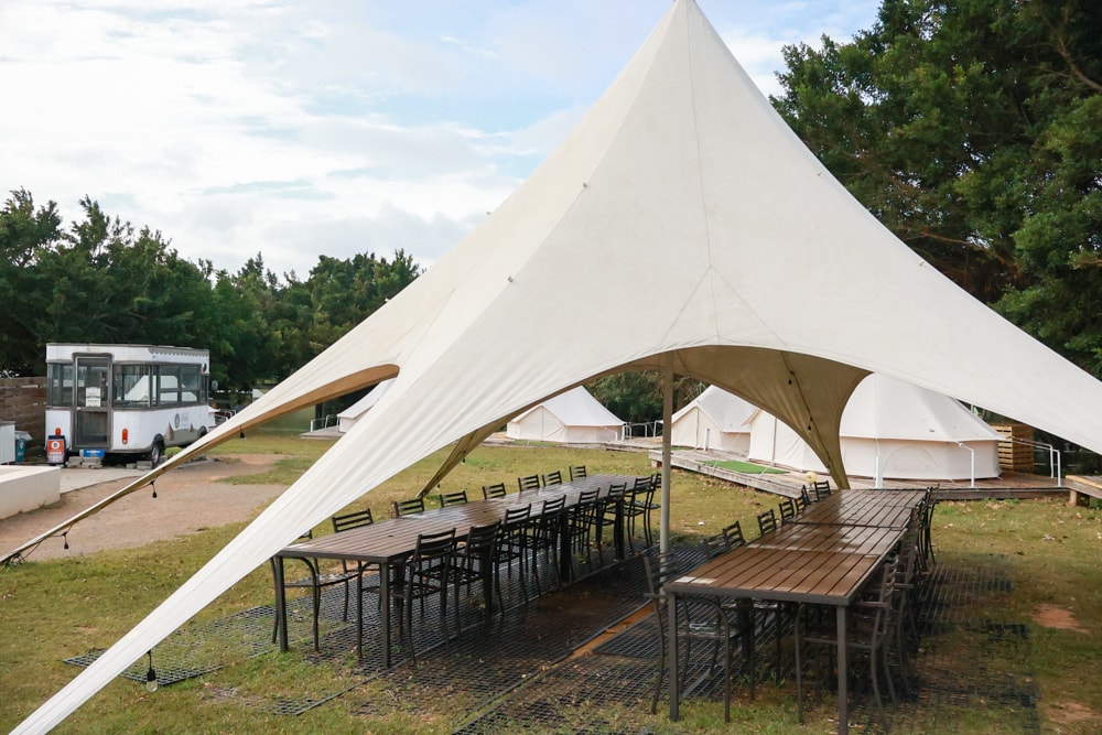 森渼原ALIVE Glamping Base｜台中豪華露營、寵物友善奢華露營、露營車、懶人露營、免裝備免搭帳、一泊三食
