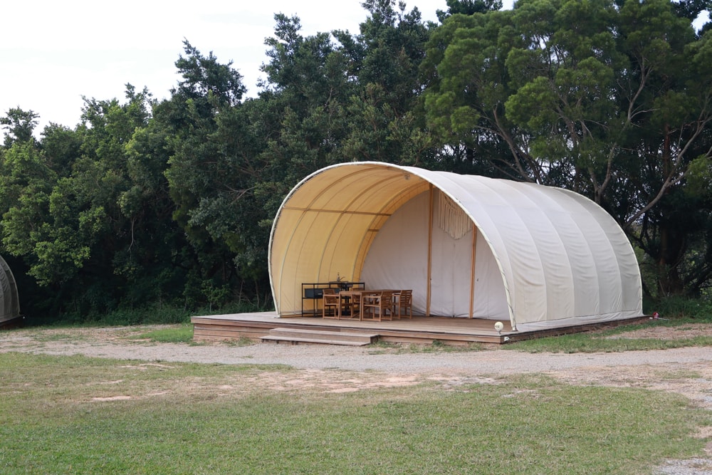森渼原ALIVE Glamping Base｜台中豪華露營、寵物友善奢華露營、露營車、懶人露營、免裝備免搭帳、一泊三食