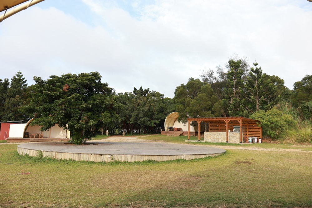 森渼原ALIVE Glamping Base｜台中豪華露營、寵物友善奢華露營、露營車、懶人露營、免裝備免搭帳、一泊三食