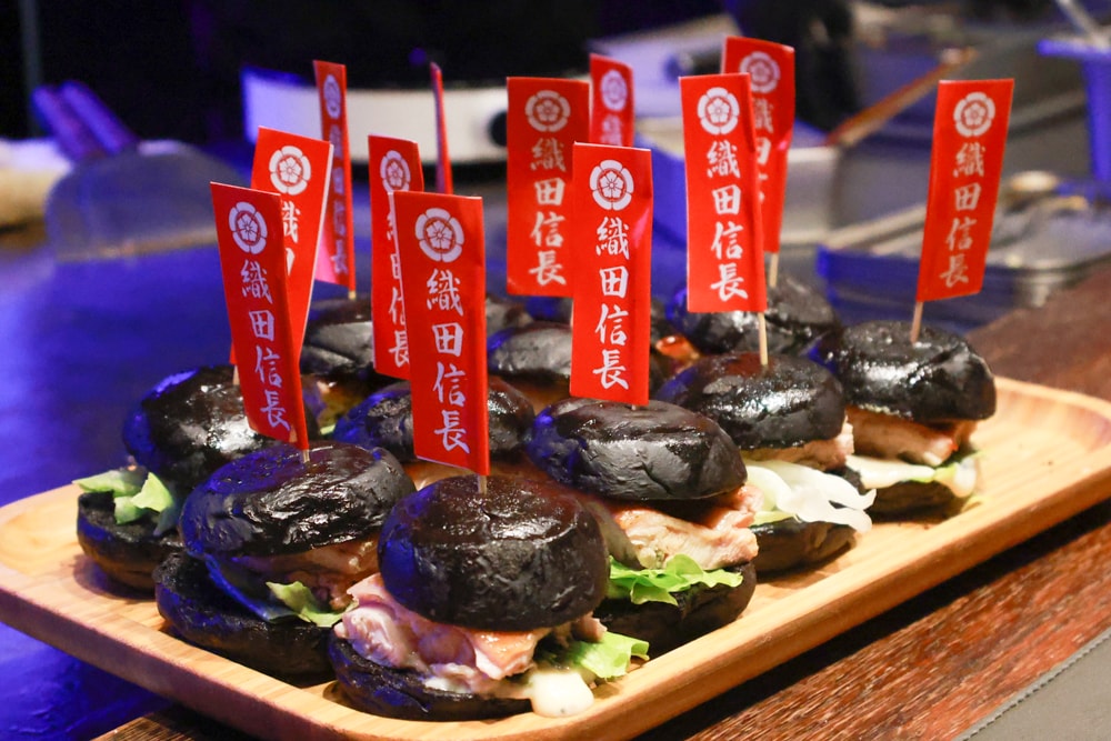 織田信長無菜單手作料理｜桃園中壢美食、無菜單浮誇鐵板燒、十三道海陸饗宴（包場可攜帶寵物）