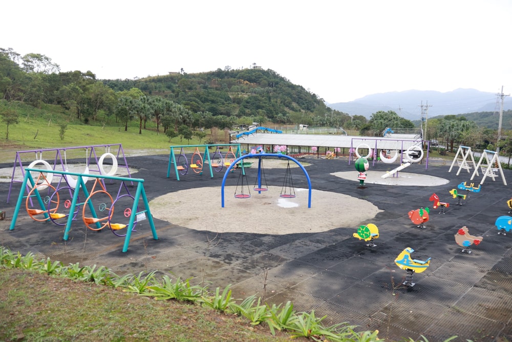 新北貢寮。丹內丹內野奢莊園豪華露營、懶人露營車｜東北角寵物友善、親子友善、法式星空屋、全包式度假體驗