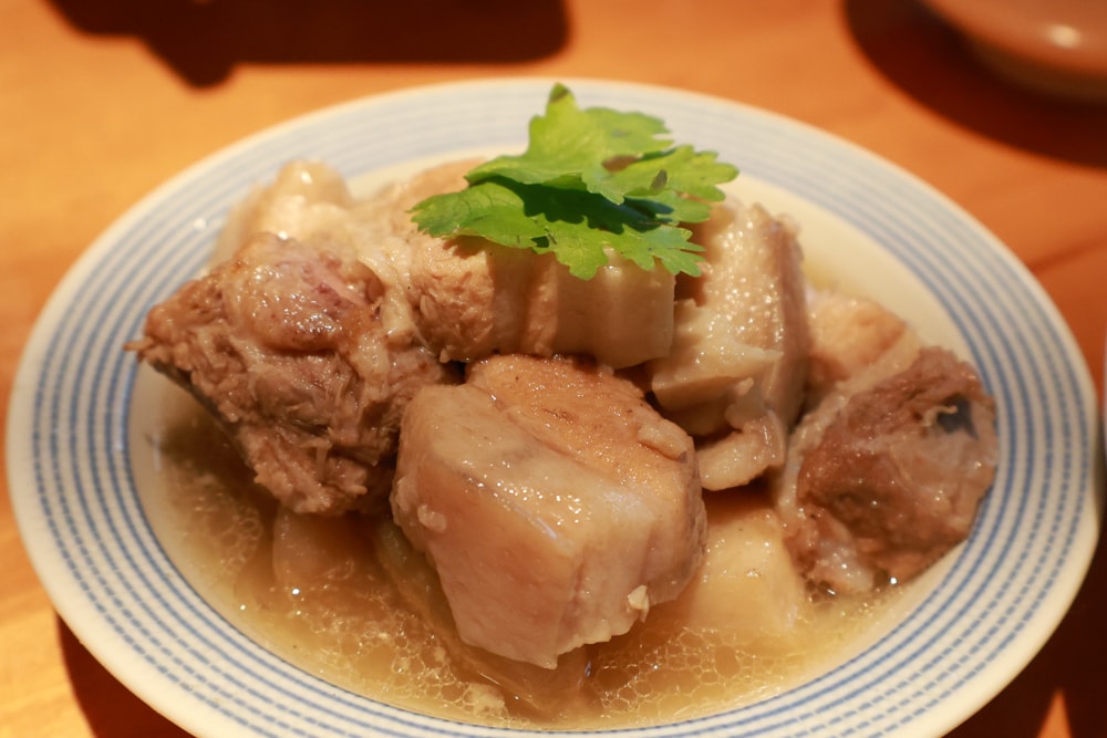 新北瑞芳美食｜水湳洞食不厭。寵物友善餐廳、懷舊老屋餐廳內品嚐古早味家常料理！