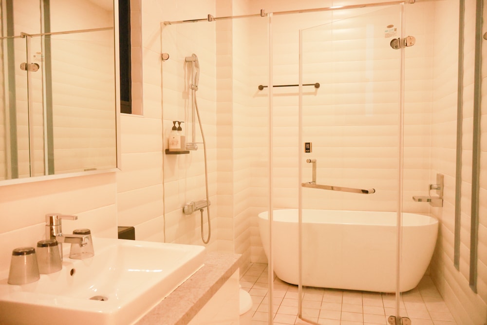 台南安平住宿推薦|衡定理台南安平包棟民宿.畃雨。高質感設計x寵物友善民宿,超值又放鬆的度假首選!! - 第23張圖 台南安平住宿推薦|衡定理台南安平包棟民宿.畃雨。高質感設計x寵物友善民宿,超值又放鬆的度假首選!!