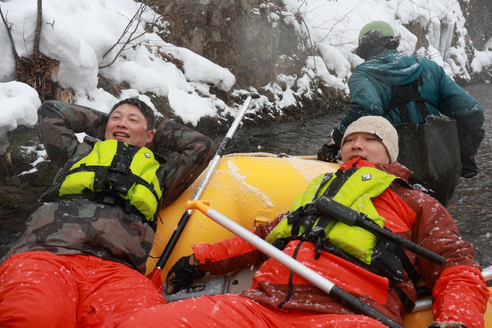 北海道札幌冬季隱藏景點｜定山溪賞雪漂流。欣賞銀白秘境、絕美雪景！玩雪+探險+美景一次滿足！