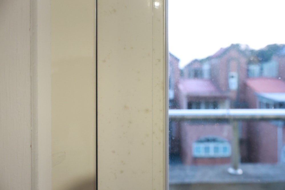 茉莉家事服務｜專業清潔團隊，讓家瞬間煥然一新，大台北地區居家清潔服務推薦、狗毛、髒污、霉斑、油污一次搞定